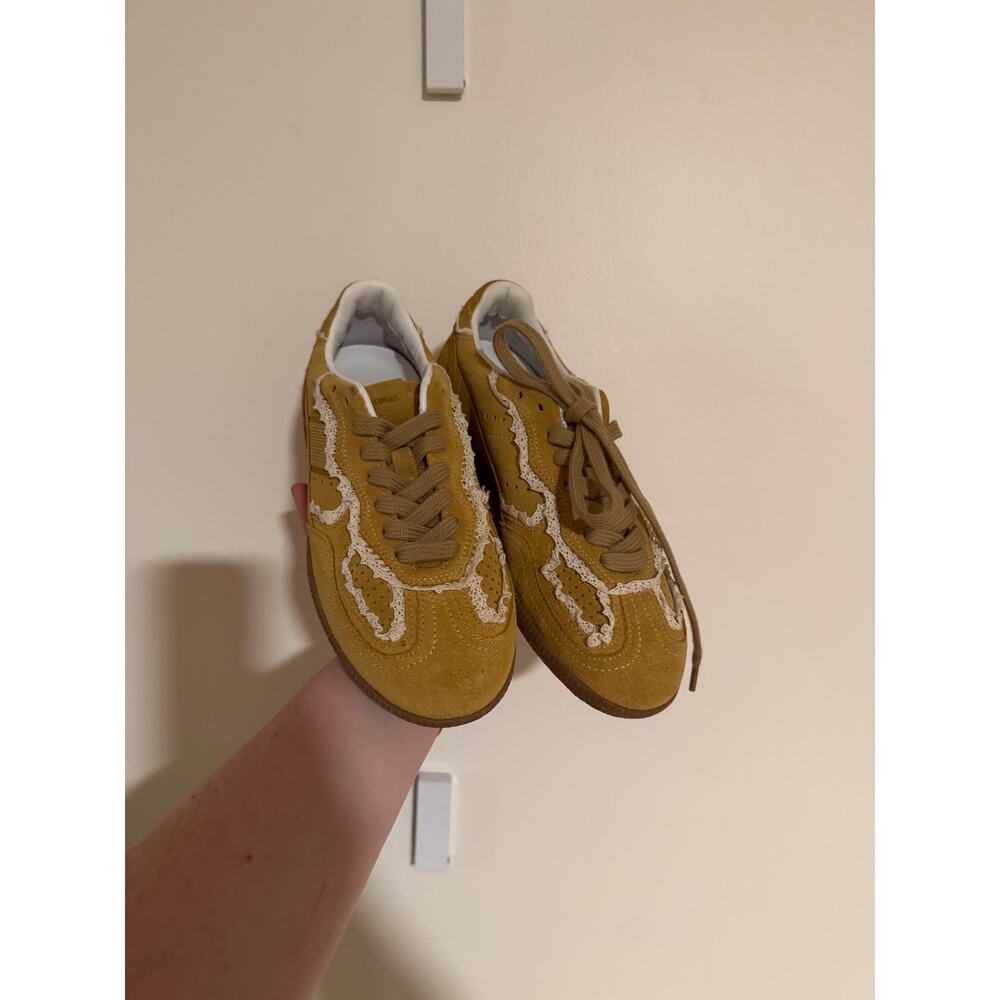 ALOHAS x Free People Tb.490 Crochet Sneaker, Honey Yellow, NWOT, Size 6 - Picture 4 of 6